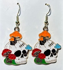 Skull earrings with orange pumpkin hats